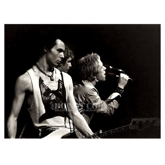 Sex Pistols Photograph 11 X 15 | RARE 1977 Live Portrait | Concert Poster Print - Picture 1 of 2